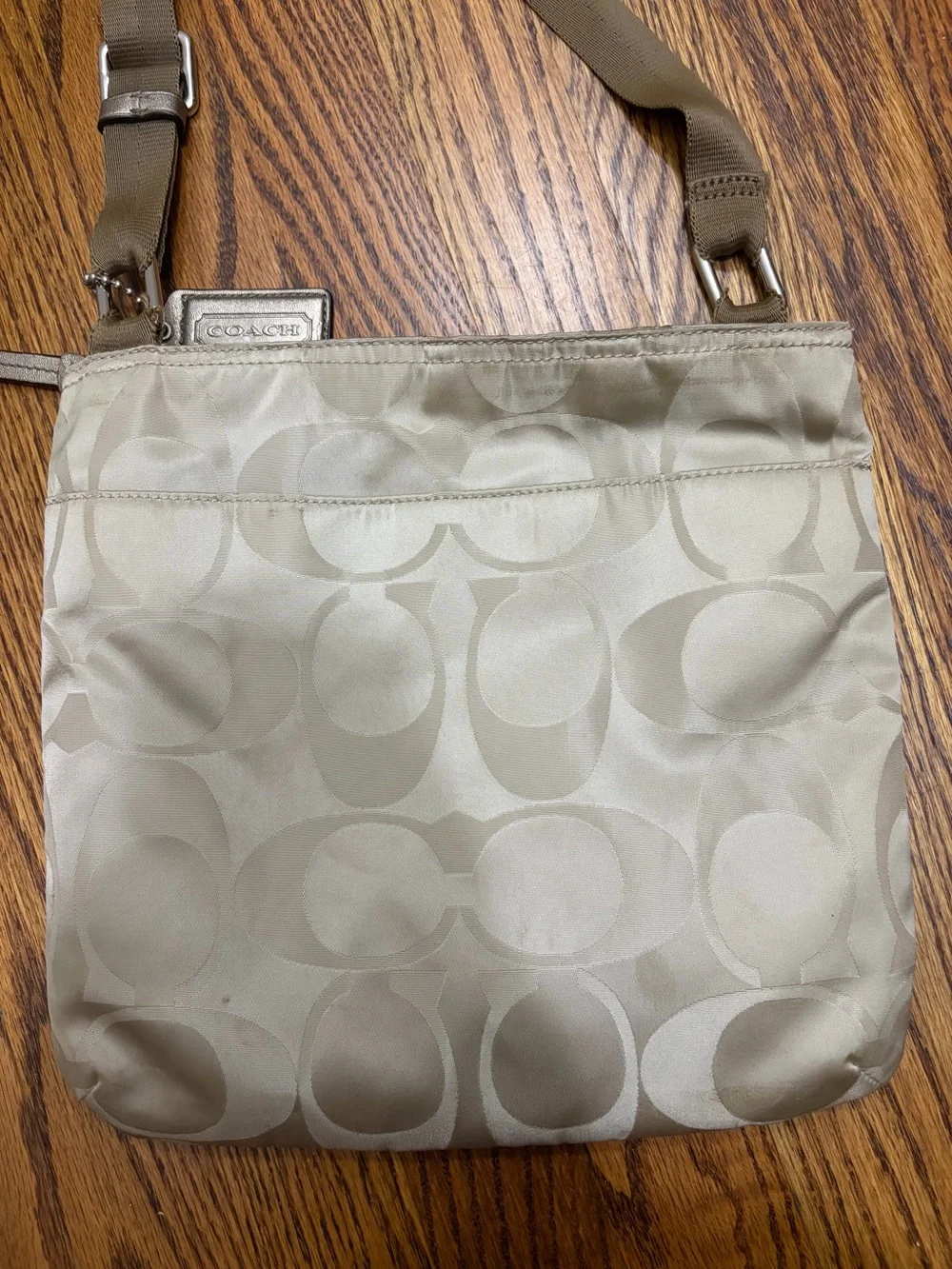 Coach crossbody signature